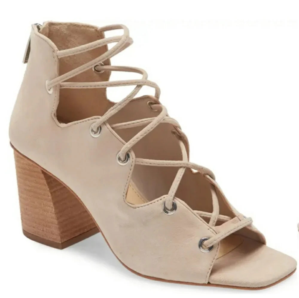 Vince Camuto Nahara Suede Laced Zipback Square Toe Cuban Heel Sandals NWOT 9